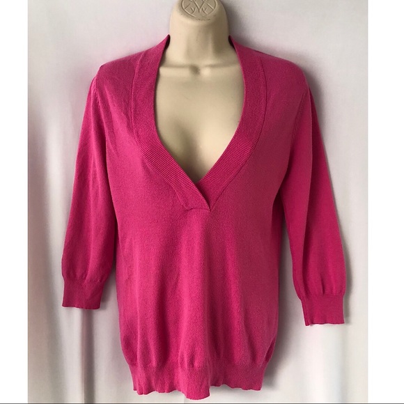 Trina Turk Sweaters - Trina Turk Pink V Neck Sweater Size Medium